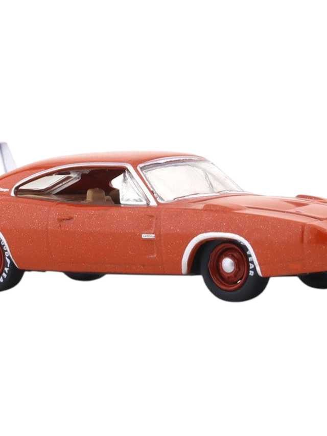 1969 Dodge charger Daytona hemi M2 Machines 1:64 Scale - Image 4