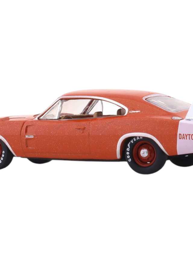1969 Dodge charger Daytona hemi M2 Machines 1:64 Scale - Image 6
