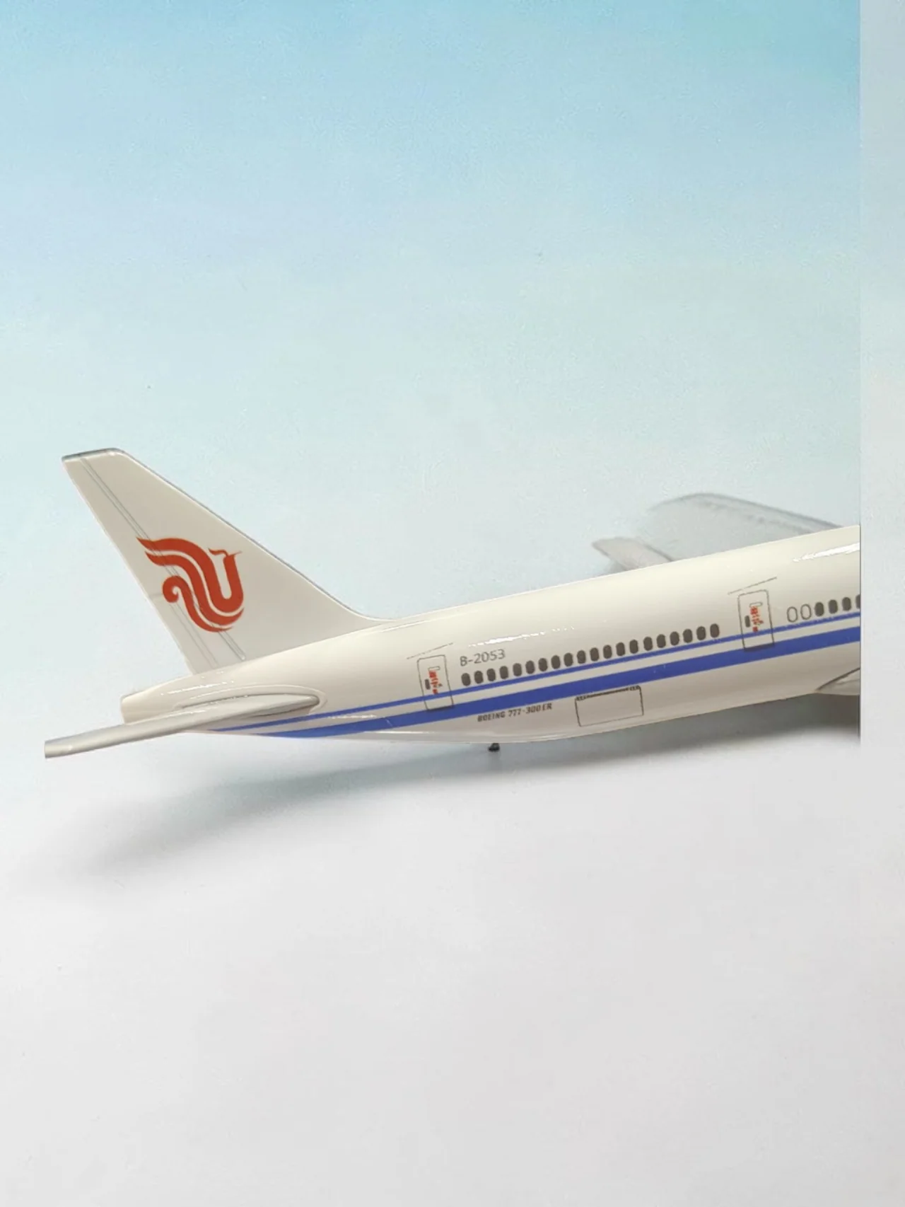 Aircraft Air China Boeing 777-300ER B-2053 Airplane Diecast Metal Display Stand With Landing Wheels 20cm Scale (No.314) - Image 5