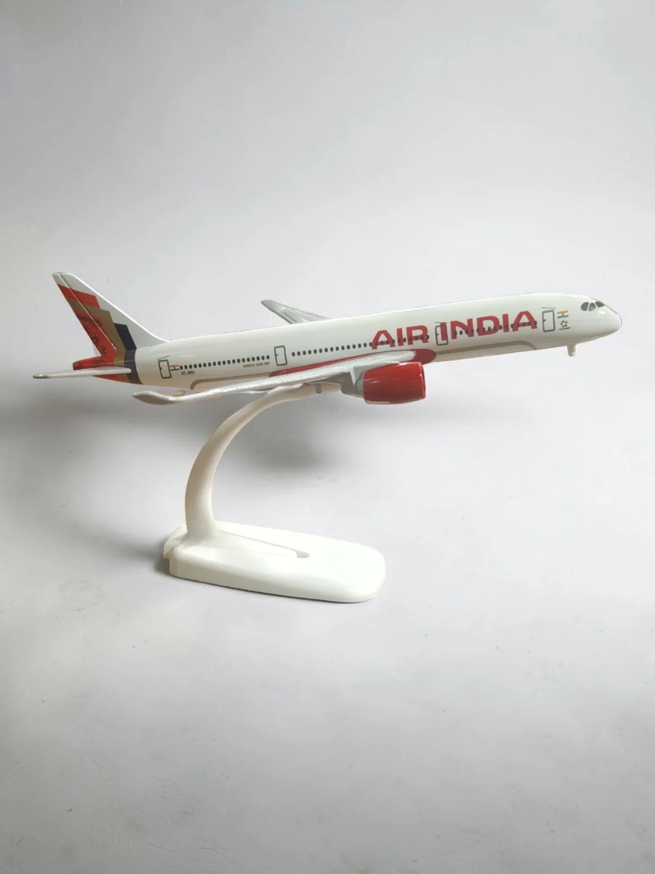 Aircraft Air India Airbus A350-900 VT - JRH Airplane Diecast Metal Display Stand With Landing Wheels 20cm Scale (No.326) - Image 5