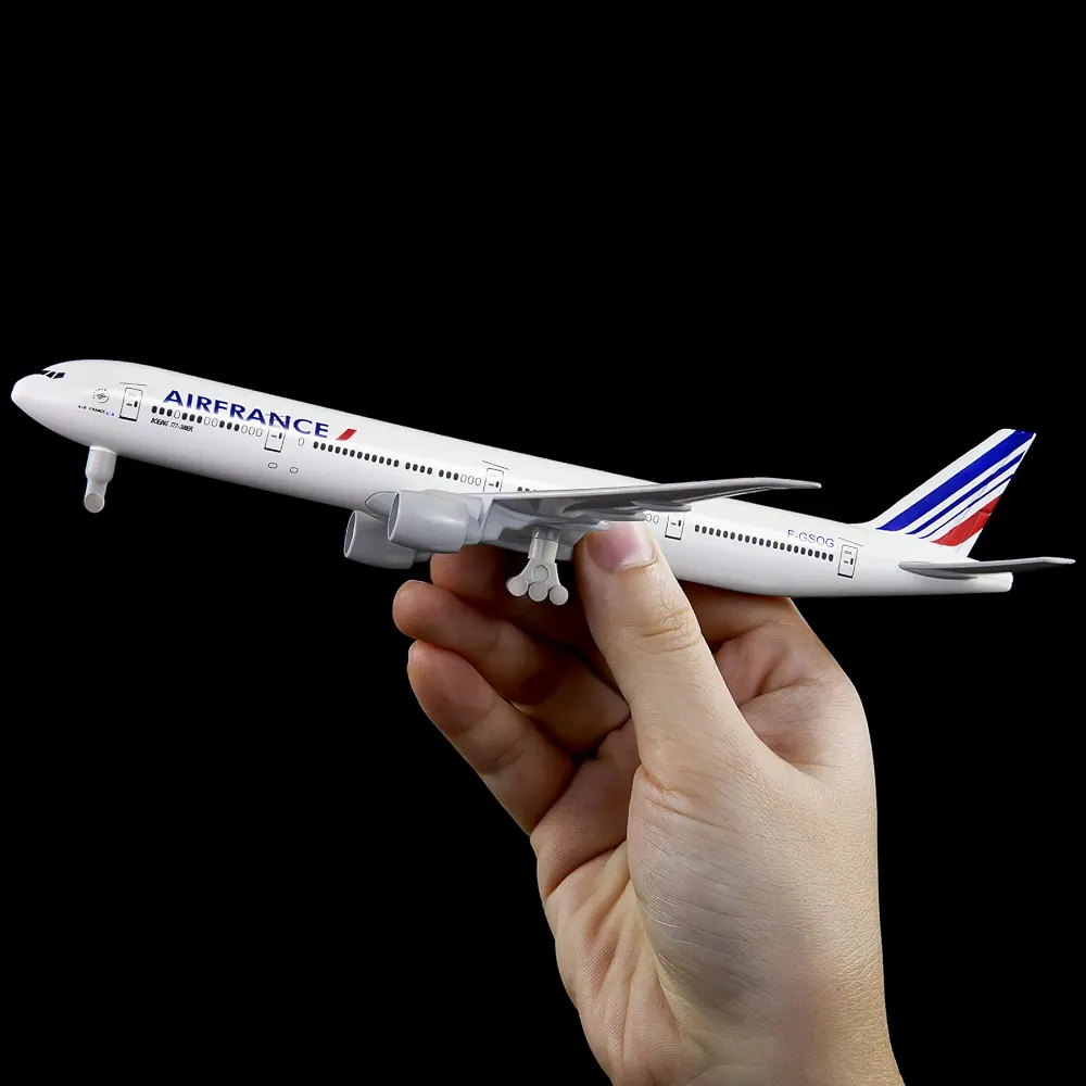 Aircraft 'Airfrance Boeing 777 F-GSOG Diecast Airplane (No.318) Display Stand With Landing Wheels 20cm" - Image 3