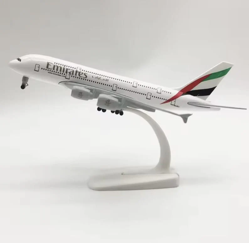 Aircraft 'Emirates Airbus A380 Resign Airplane Diecast Metal Display Stand With Landing Wheels 20cm Scale (No.301)