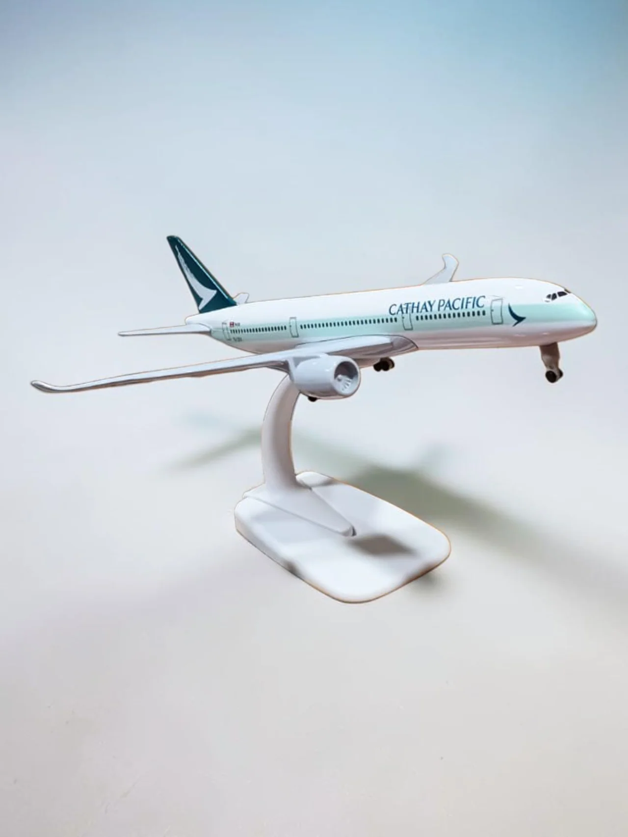 Aircraft Cathay Pacific Airbus A350 Diecast Airplane B-LRV Display Stand With Landing Wheels 20cm Scale (No.324) - Image 8