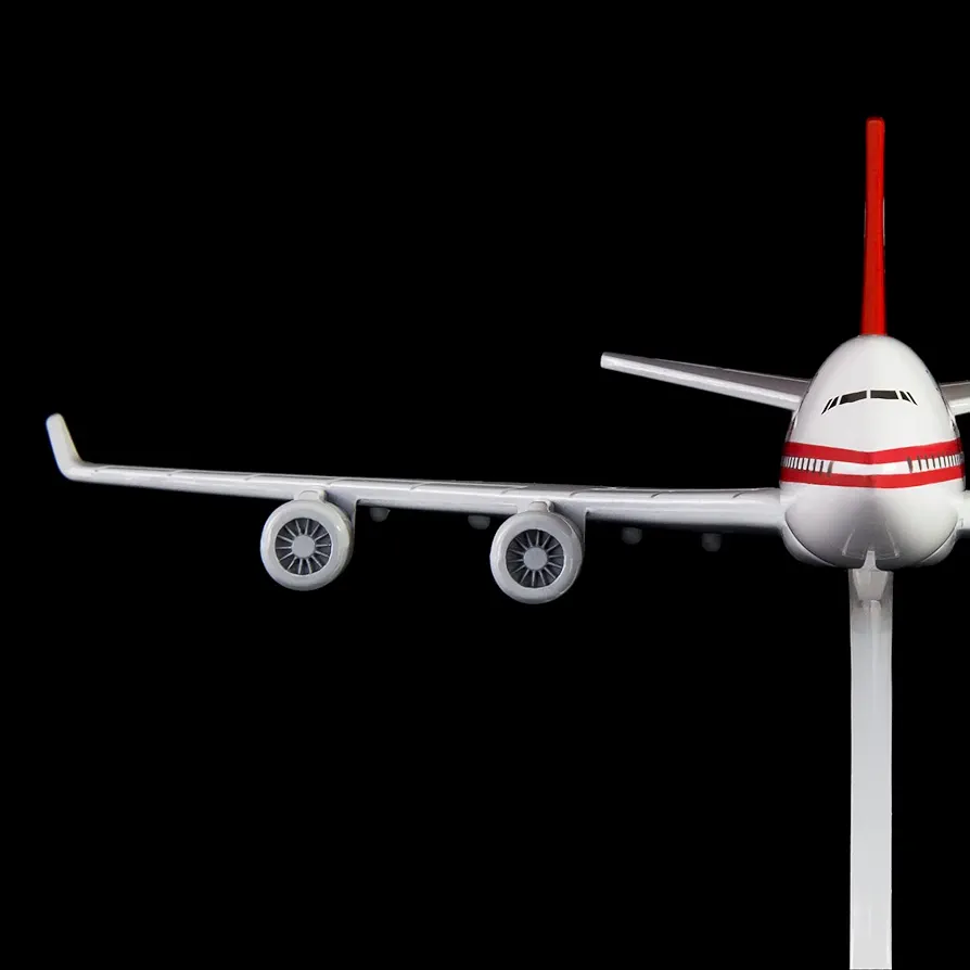 Aircraft Model Boeing 747-4H6 Malaysia Airlines Airplane 16cm (Code 126) - Image 5
