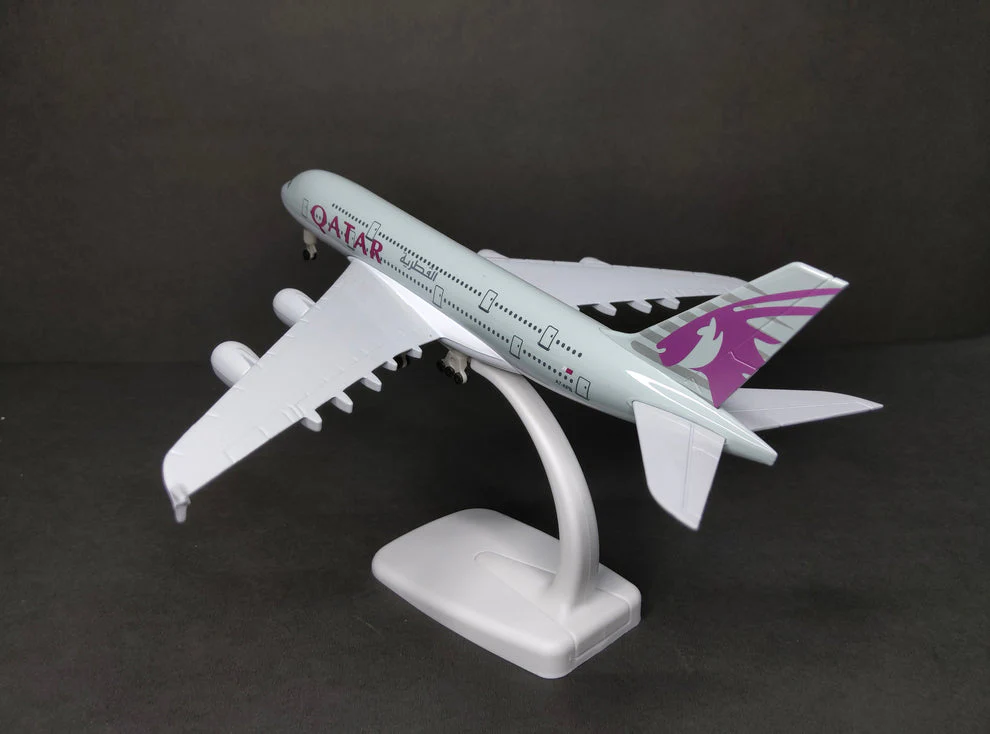 Aircraft 'Qatar Airways Airways  A380-800 A7-ABP 20cm' Scale Airplane Diecast Metal With Display Stand And Landing Wheels ( No.308) - Image 4