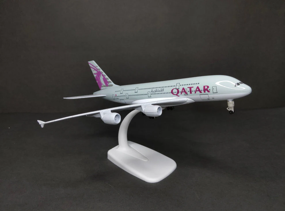 Aircraft 'Qatar Airways Airways  A380-800 A7-ABP 20cm' Scale Airplane Diecast Metal With Display Stand And Landing Wheels ( No.308) - Image 5