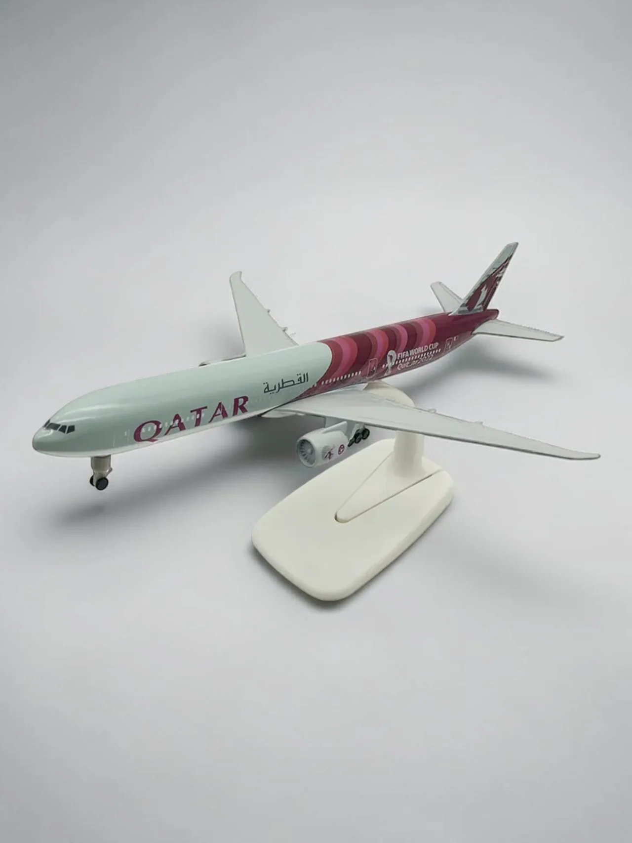 Aircraft 'Qatar Fifa World Cup Qatar2022 A7-BEB Diecast 20cm' Scale Airplane (No.315) Display Stand With Landing Wheels - Image 5