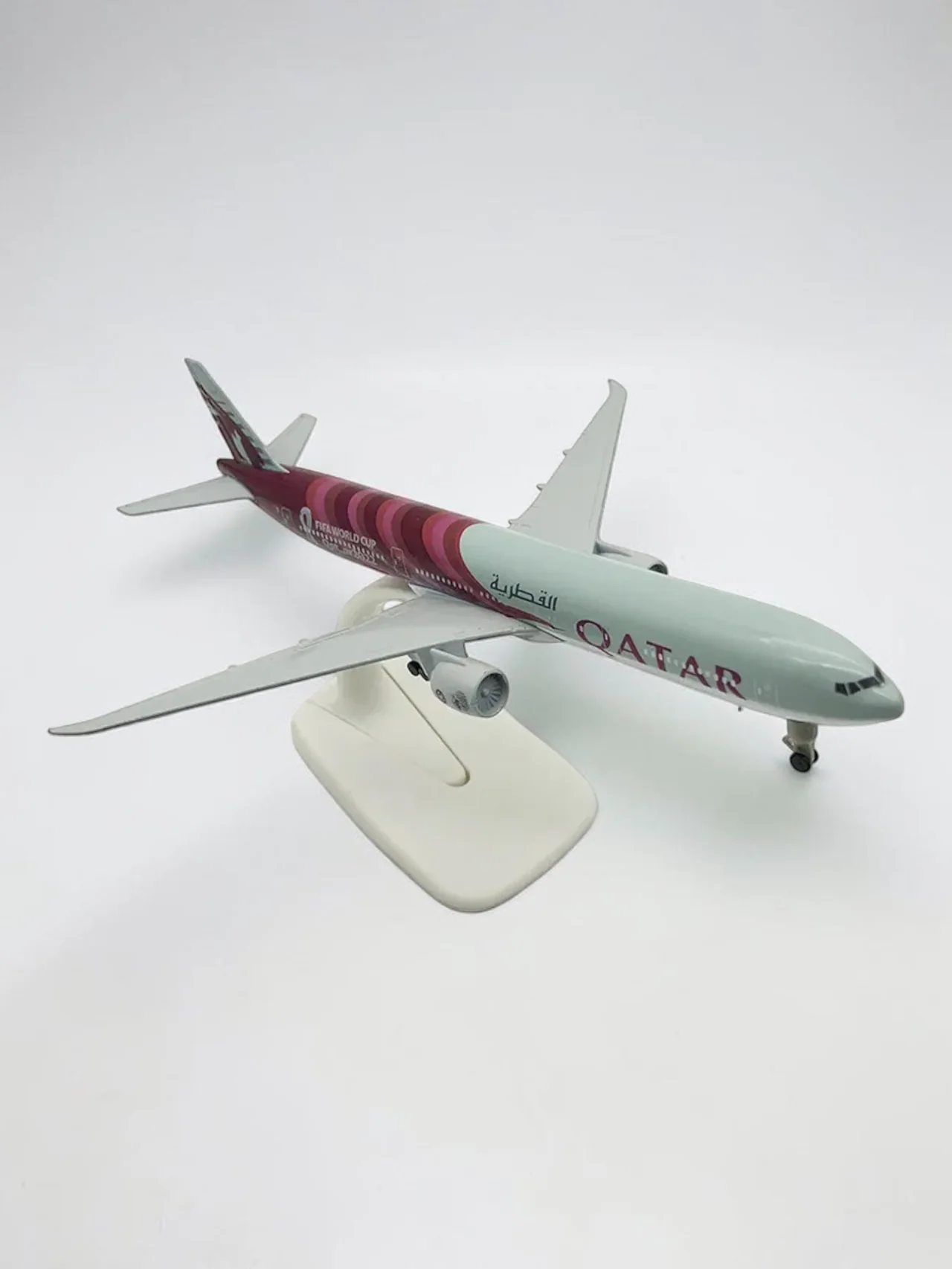 Aircraft 'Qatar Fifa World Cup Qatar2022 A7-BEB Diecast 20cm' Scale Airplane (No.315) Display Stand With Landing Wheels - Image 6
