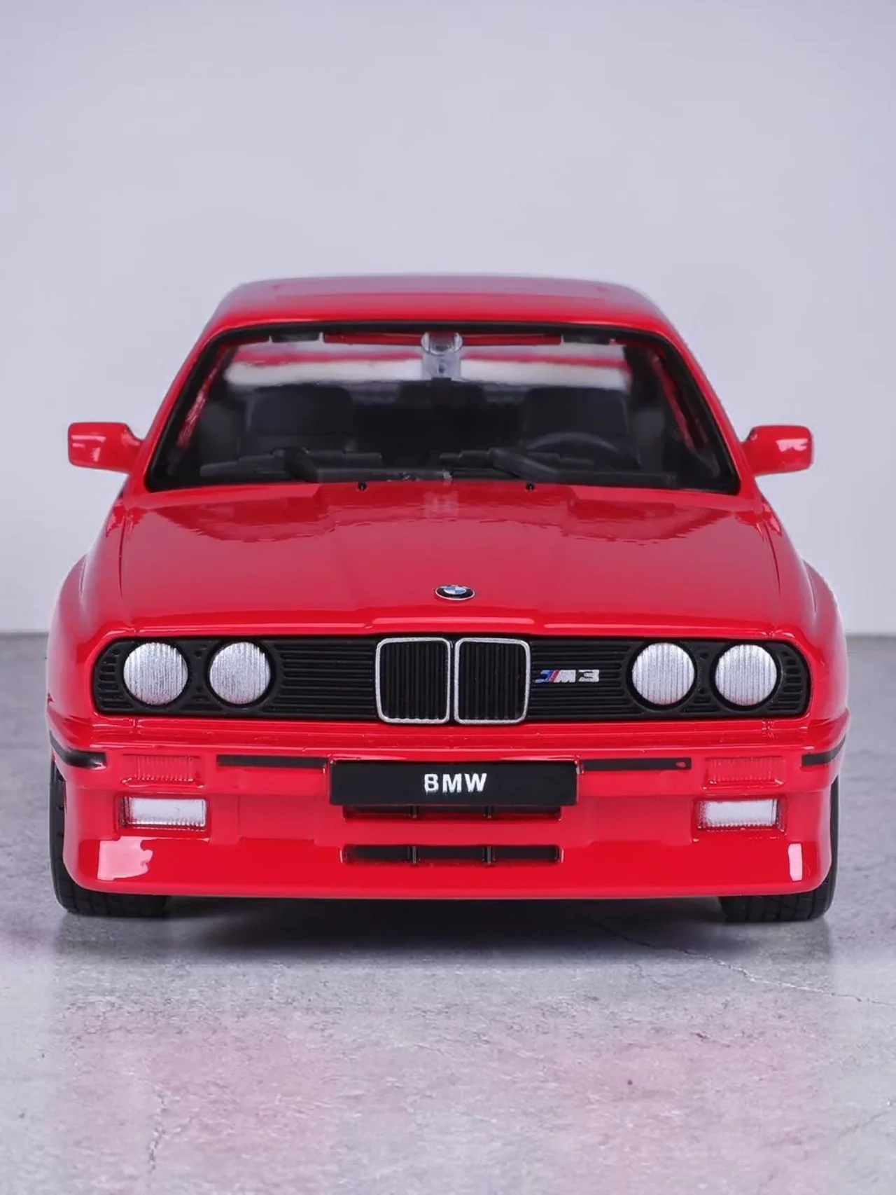 Bburago 1988 BMW 3 Series M3 Important 1:24 Sca - Image 3