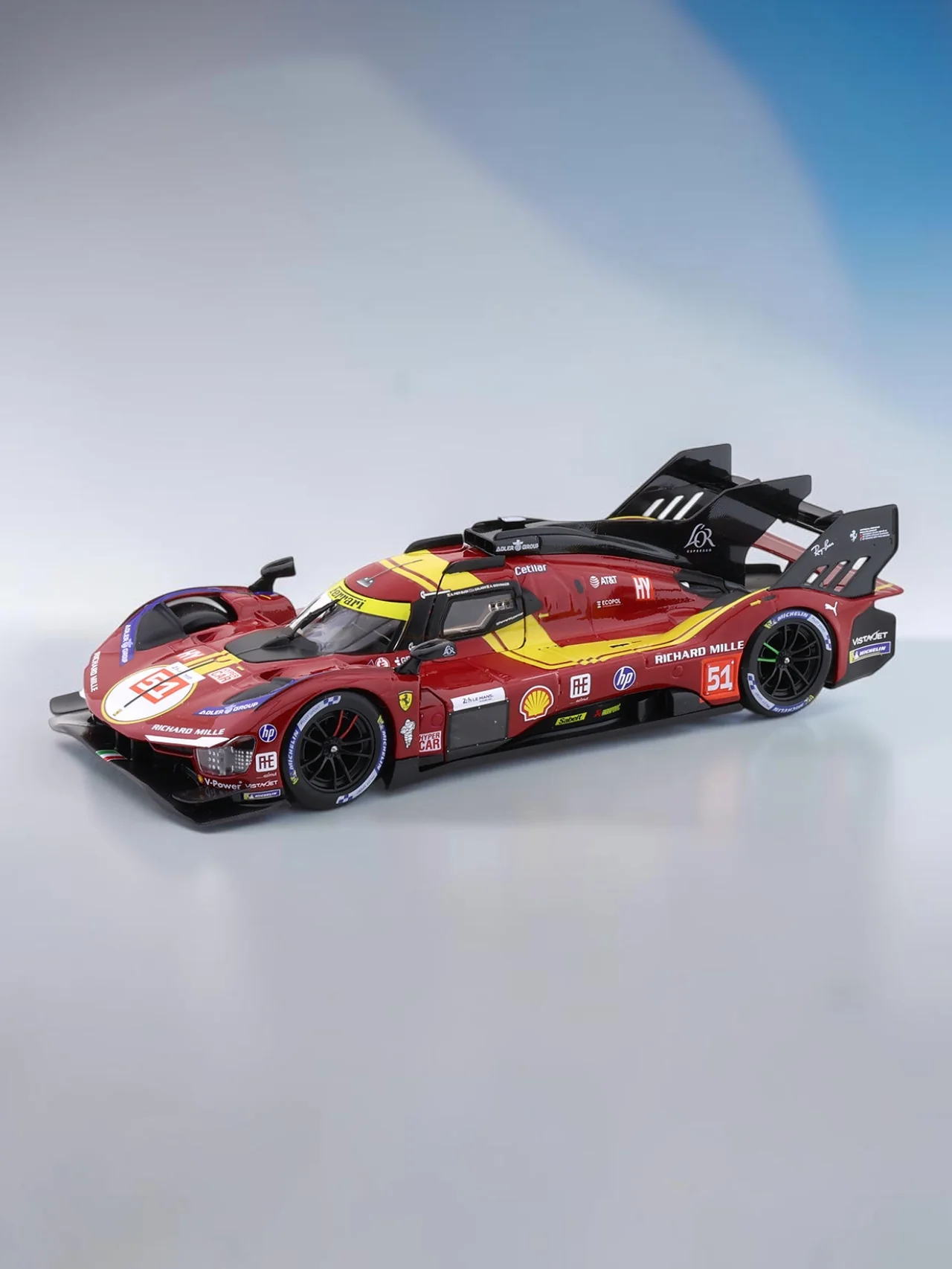 Bburago 'Ferrari 499P 1:24 Scale Diecast Model Car | Official Licensed Collectible - Image 3