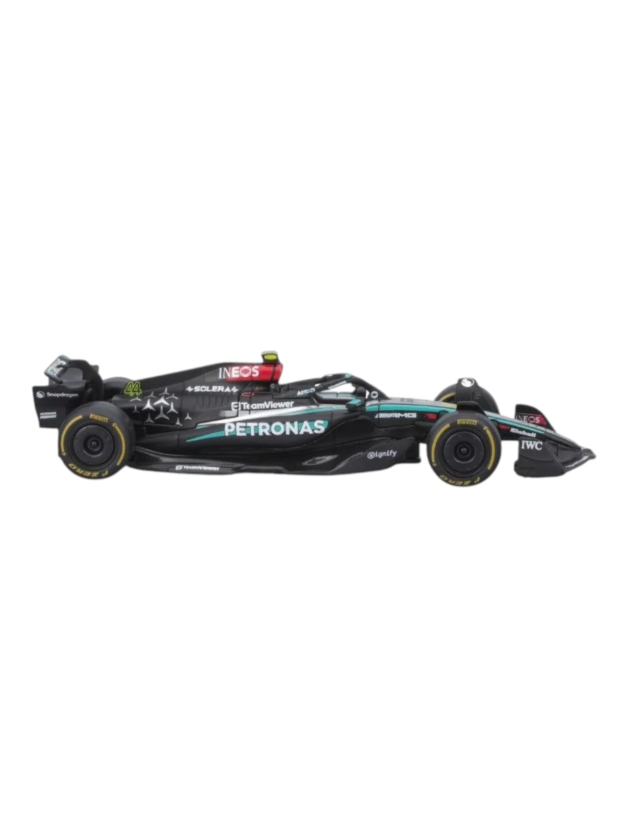Bburago Formula 1 (F1) AMG Petronas F1W15 E Performance #44 Lewis Hamilton Diecast 1:43 Scale - Image 4