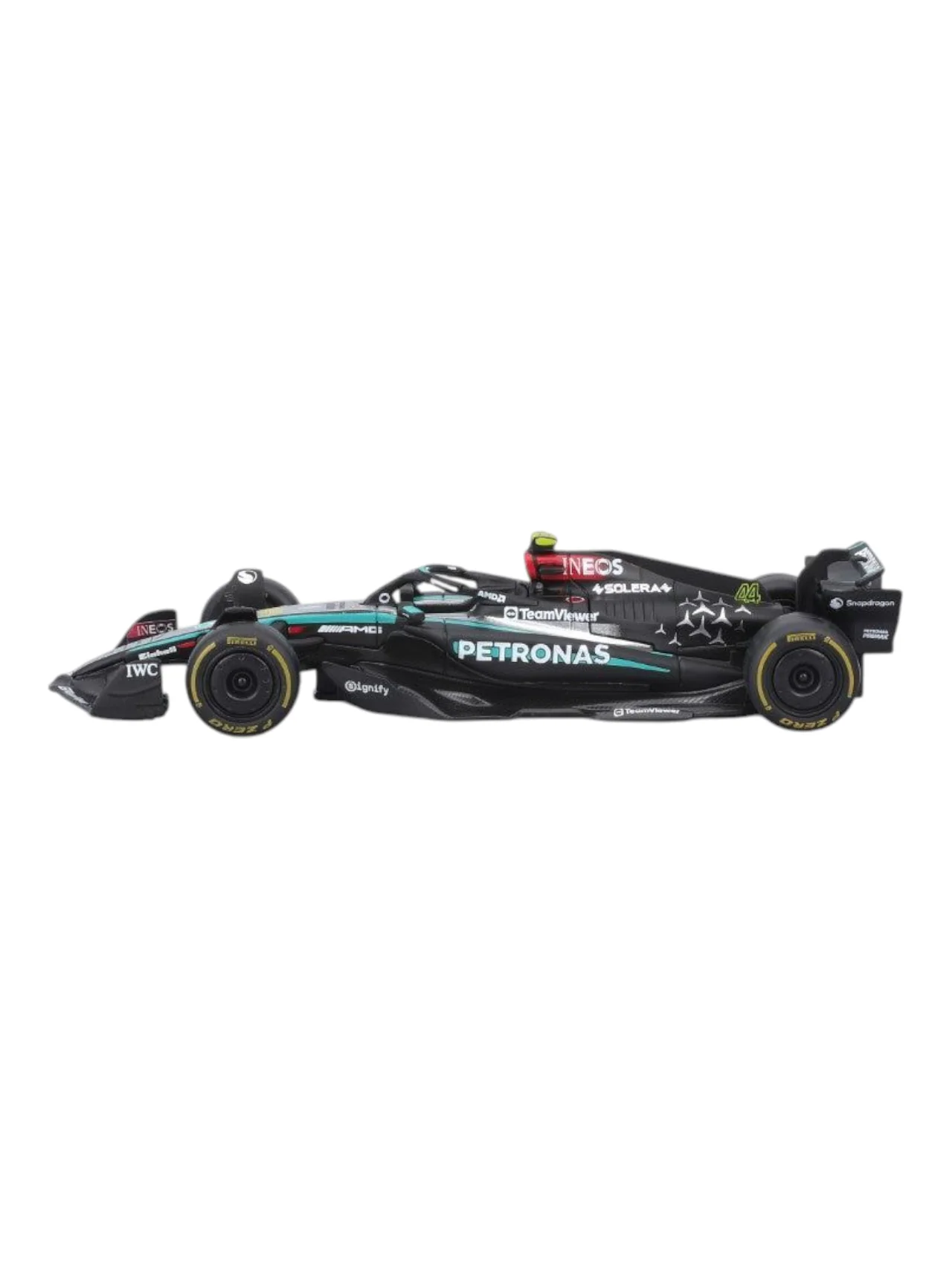 Bburago Formula 1 (F1) AMG Petronas F1W15 E Performance #44 Lewis Hamilton Diecast 1:43 Scale - Image 5