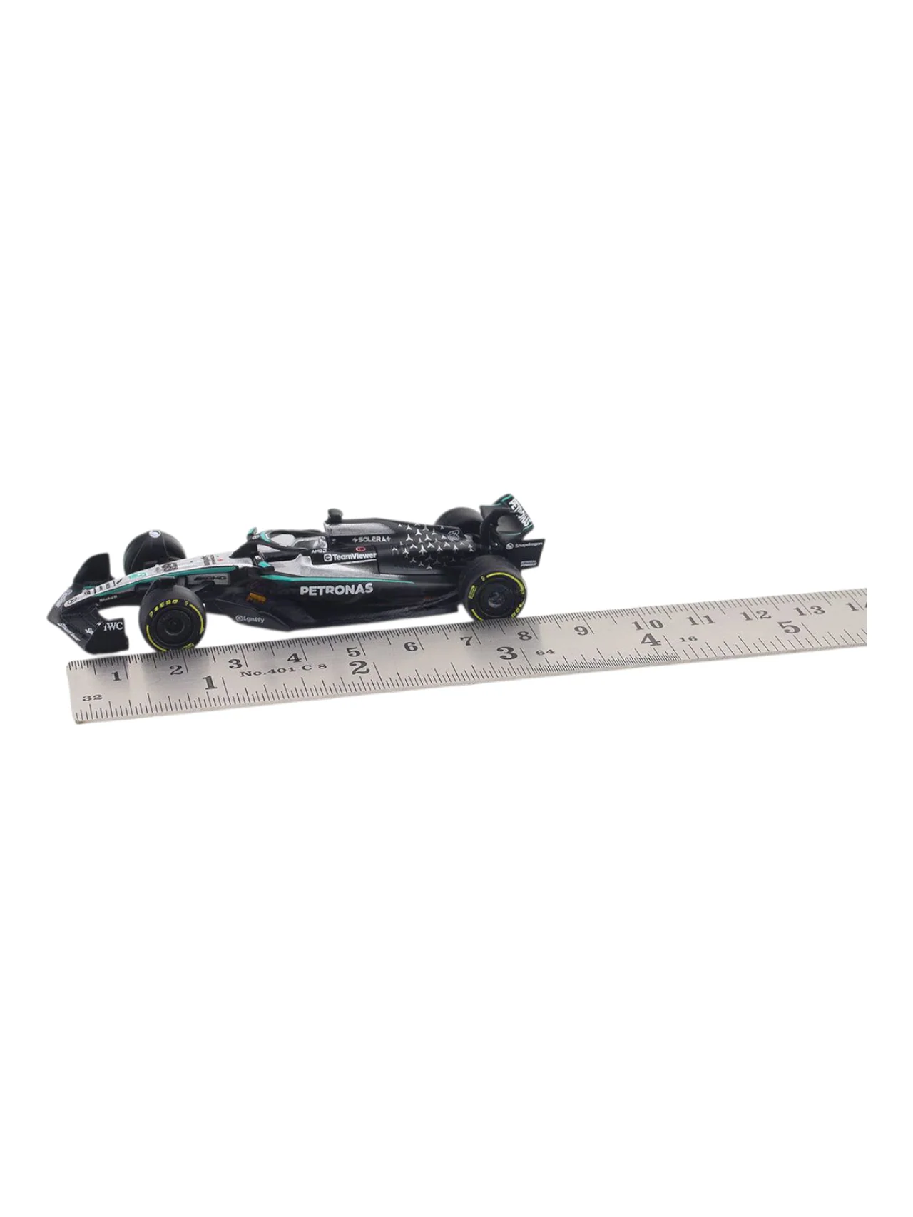Bburago Formula 1 (F1) 2025 Mercedes-AMG F1 W16 E George Russell No-63 1:64 Scale - Image 8