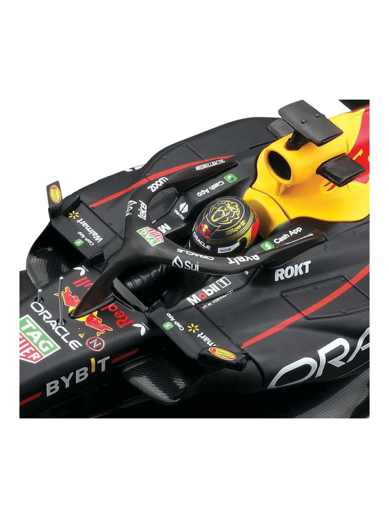Bburago Formula 1 (F1) Oracle Redbull Racing RB19 abu Dhabi Grand Prix 2023 Max Verstappen 1:24 Scale (With Acrylic Case) - Image 3