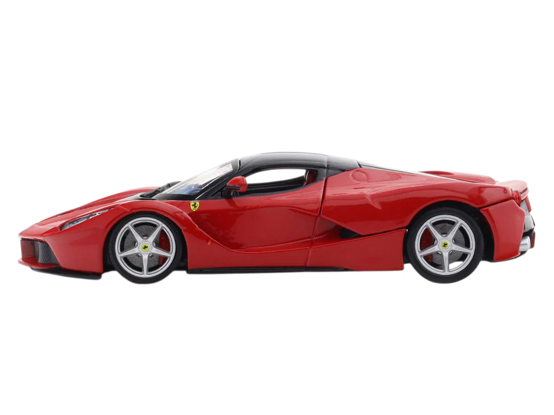 Bburago LaFerrari red with Acrylic Case 1:24  diecast Scale Model car collectible - Image 3
