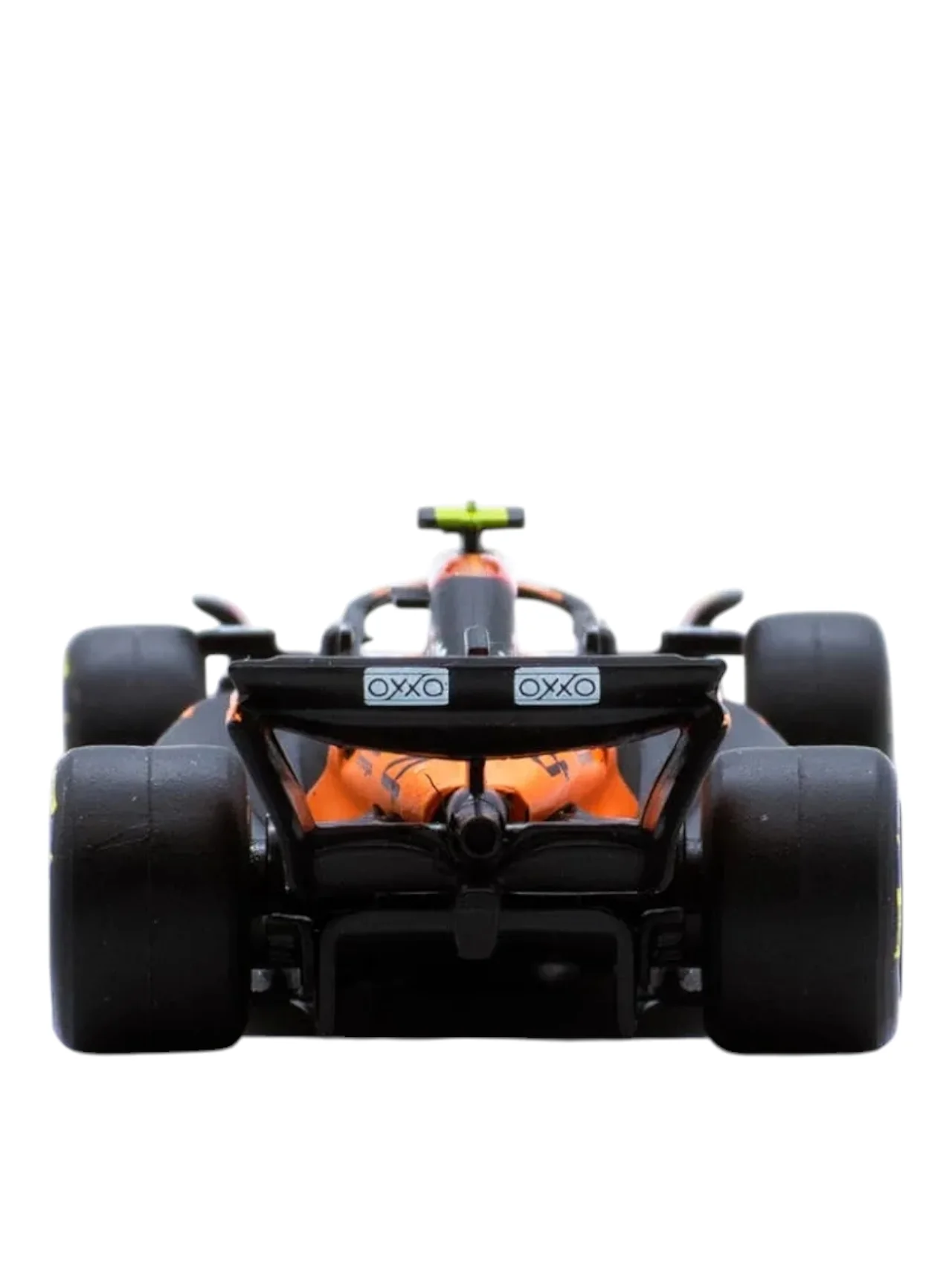 Bburago formula 1 (f1)mclaren mcl39  Lando norris no-4 imported 1:64 Scale - Image 6