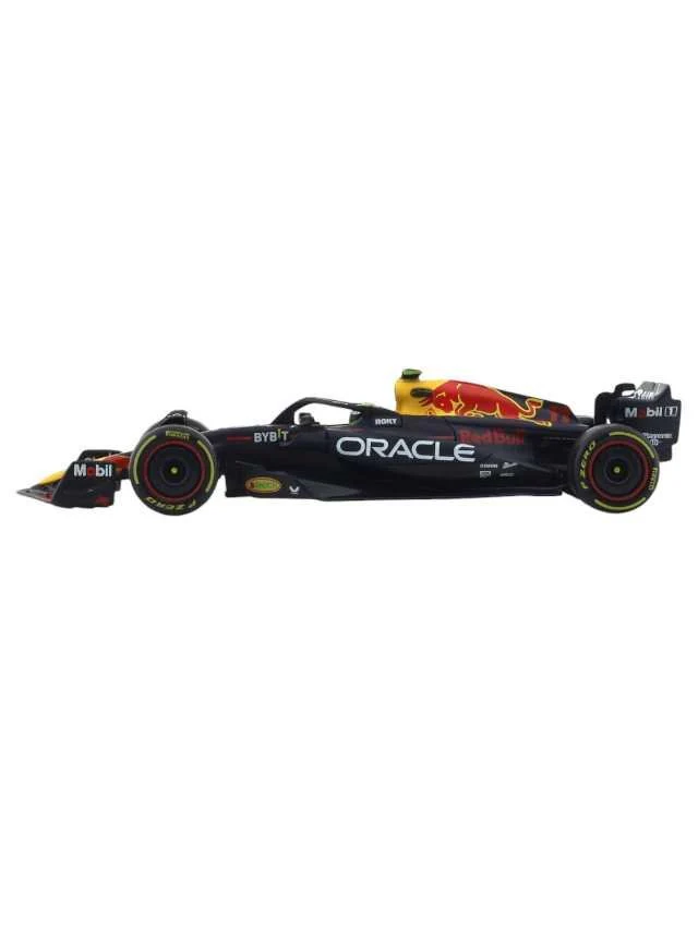 Bburago formula 1 (f1) 2022 rb18 max verstappen (With acrylic case) 1:24 Scale - Image 5