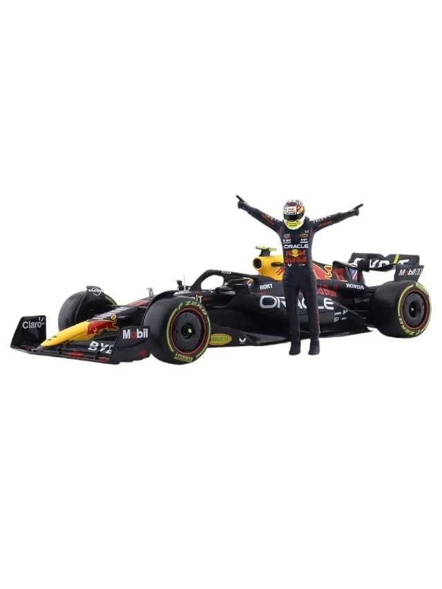 Bburago rb19 max verstappen champion 3 with driver - Image 3