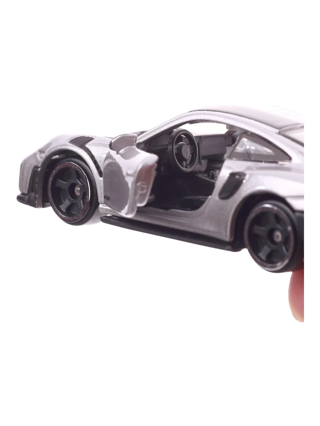 Bburago Sports Cars Porsche 911 GT2 RS 1:64 Scale - Image 5