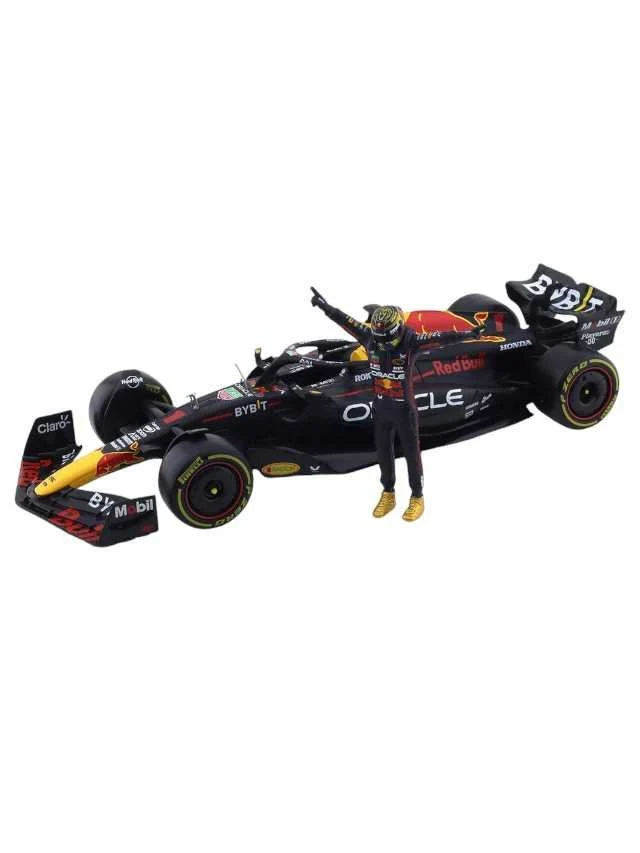 Bburogo f1 Sergio Perez 11 with driver