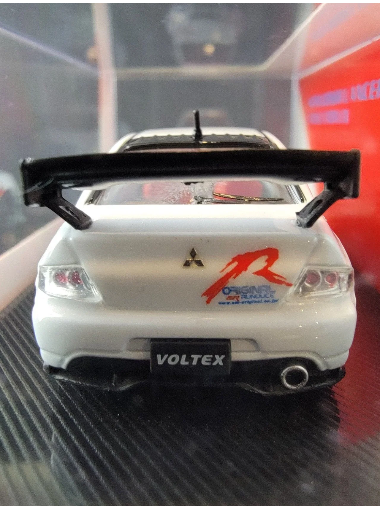 CM Model Mitsubishi Lancer Evolution IX Premium Diecast 1:64 Scale (With Acrylic Case) - Image 4