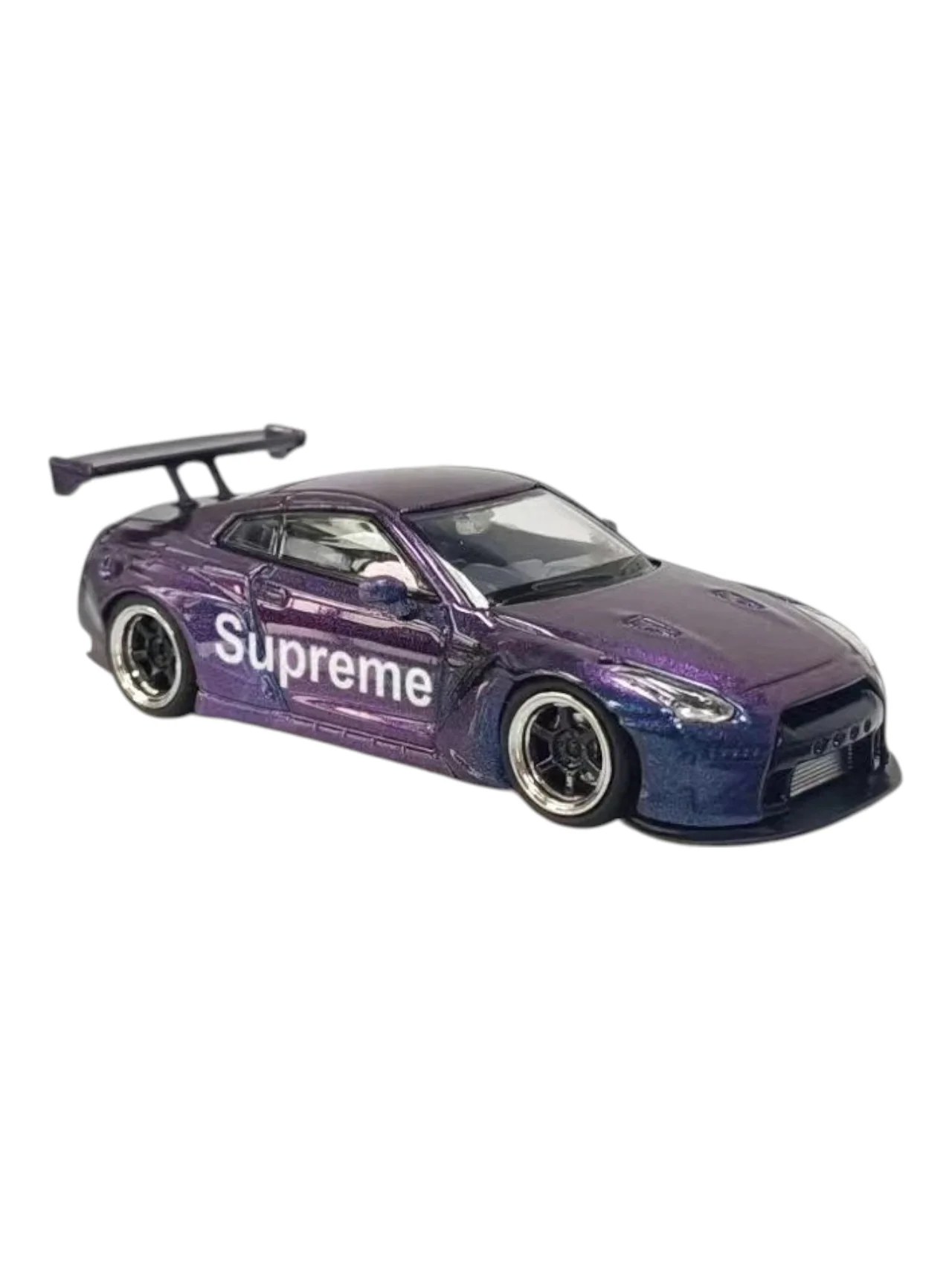 DOT Models Nissan GT-R Limited Edition 467/499 Premium Diecast 1:64 Scale (With Acrylic Case) - Image 2
