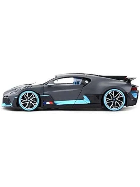 EXCLUSIVE Bburago Bugatti Divo (box damaged car mint condition) - Image 2