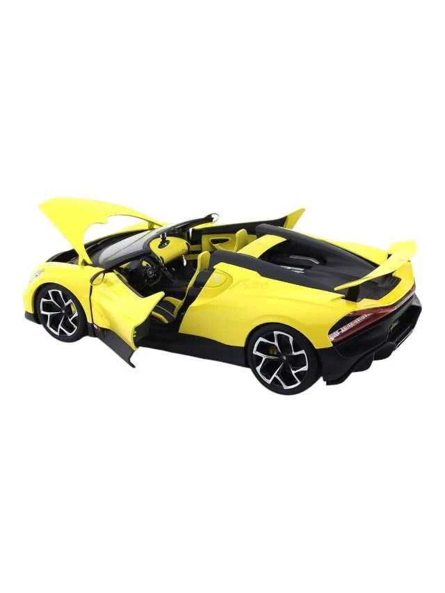 Exclusive Bburago Bugatti Mistral 1:18 Diecast scale model car - Image 13