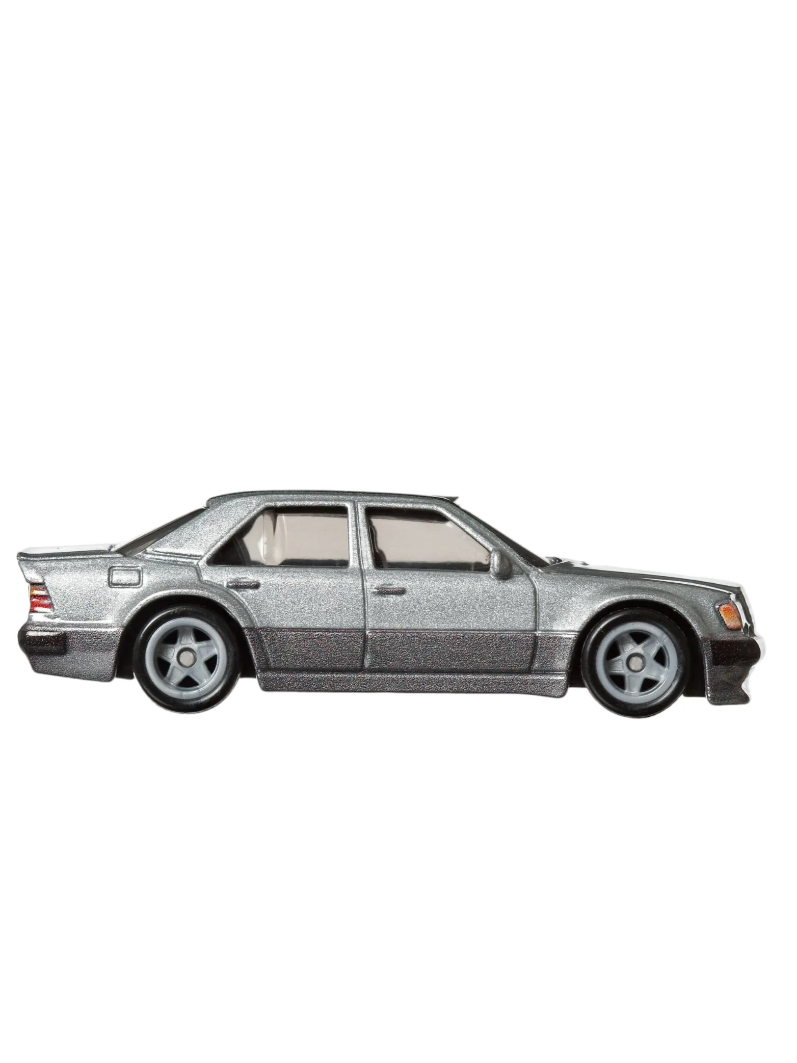 Hotwheels Mercedes Benz 500E Imported Premium 1:64 Scale - Image 2