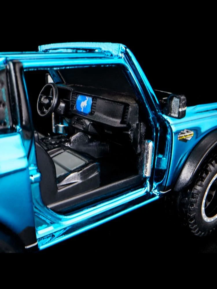 Hotwheels RLC 21 Ford Bronco Wildtrak 1:64 Scale - Image 6