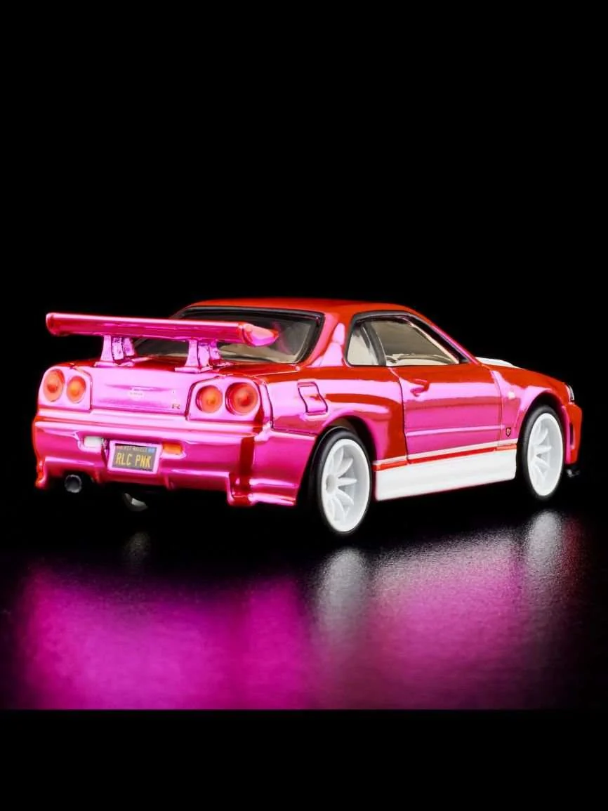 Exclusive Hotwheels RLC Pink Editions Nissan Skyline GT-R (bnr34) - Image 7