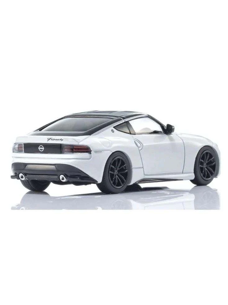EXCLUSIVE Kyosho Nissan Fairylady Z Mini car & Book number 13 - Image 3