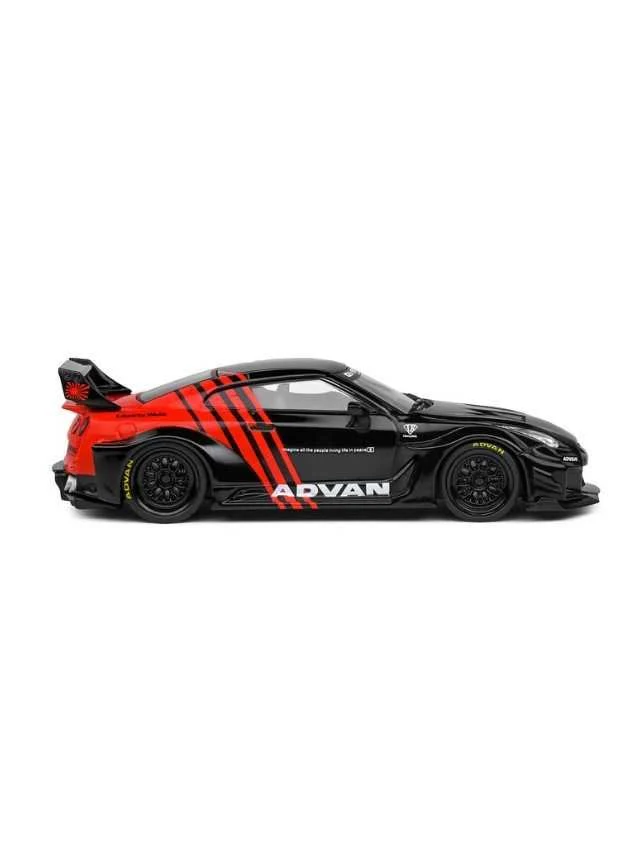 EXCLUSIVE Solido Nissan GT-R (R35) W/Libertywalk Body kit - Image 2