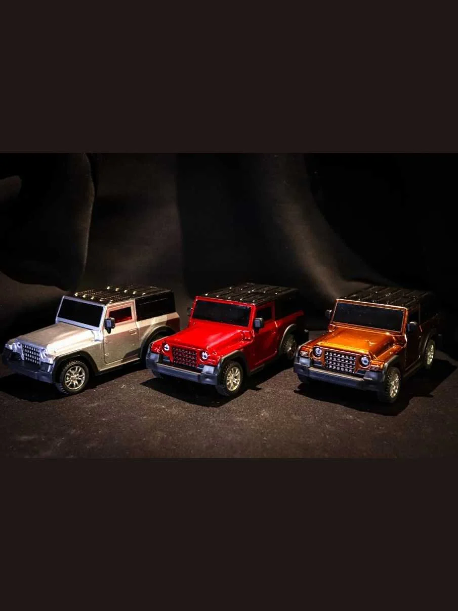 EXCLUSIVE thar Scale 1:32 cherry Red - Image 3