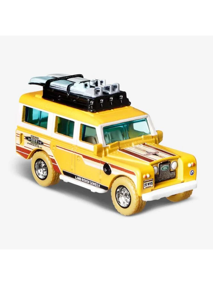 EXCLUSIVES Matchbox RLC Collectors Edition 1965 Land Rover Gen II - Yellow - Image 7