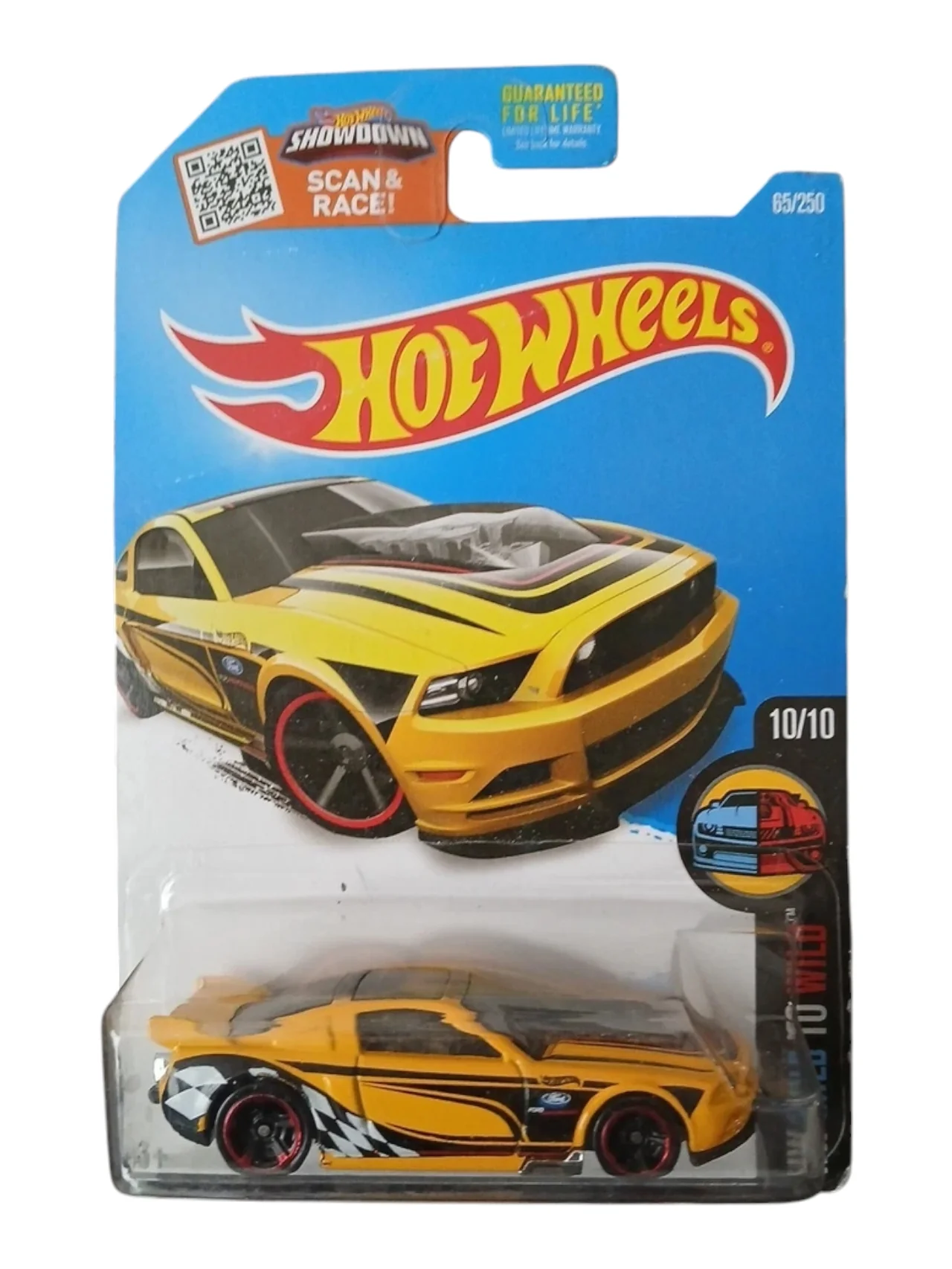 Hot wheels 13 ford mustang GT imported mainline 1/64 Scale - Image 2
