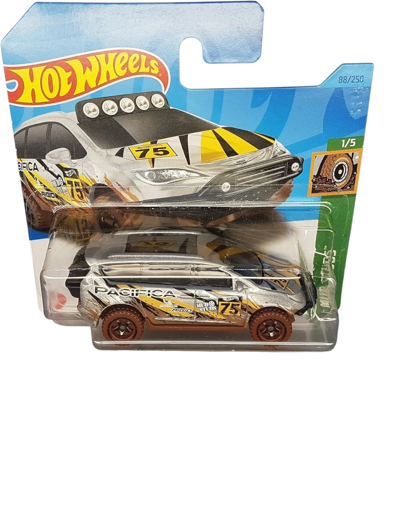 Hot Wheels chrysler pacifica imported mainline 1:64 Scale - Image 2