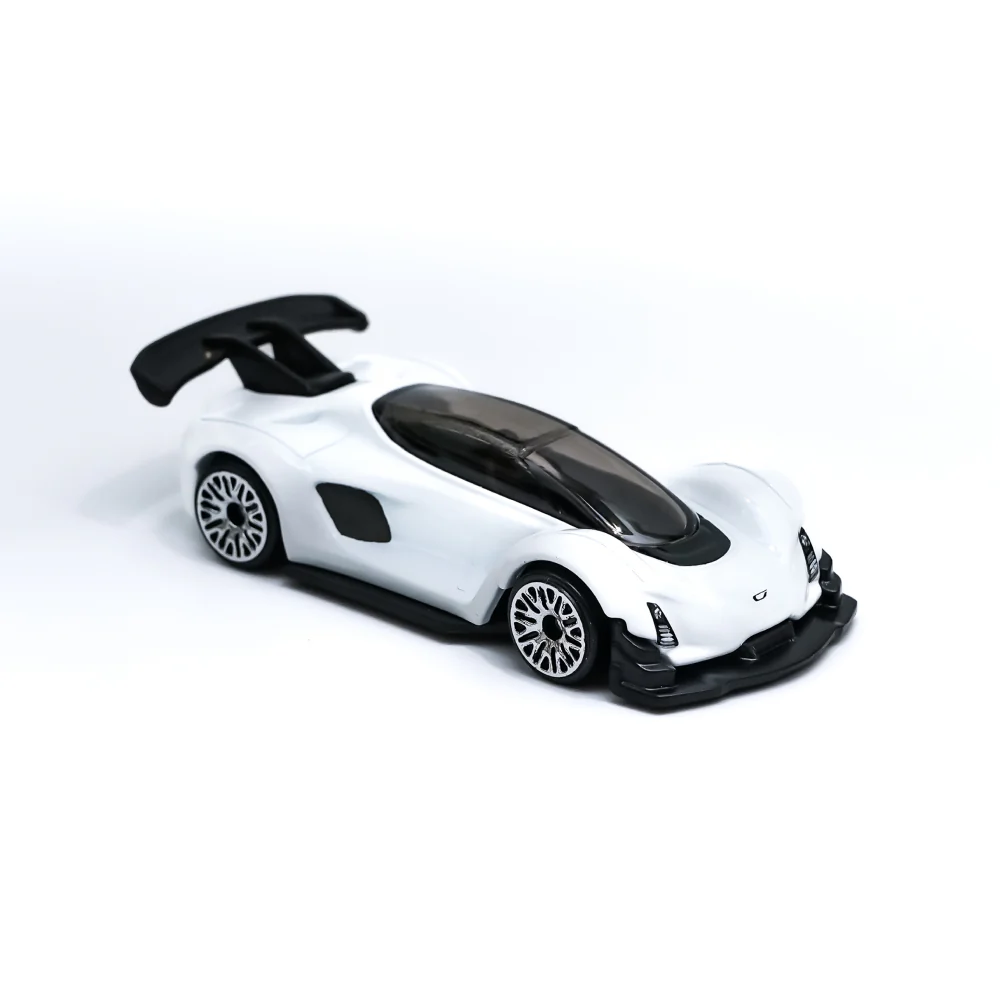 Hot Wheels czinger 21c imported mainline 1:64 Scale - Image 3