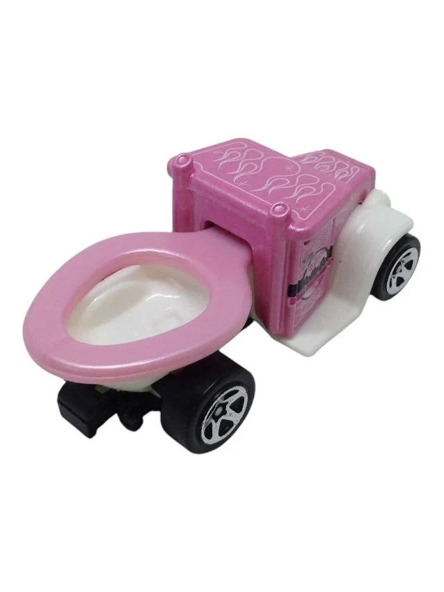 Hotwheels Gotta Go pink 1:64 imported mainline - Image 4