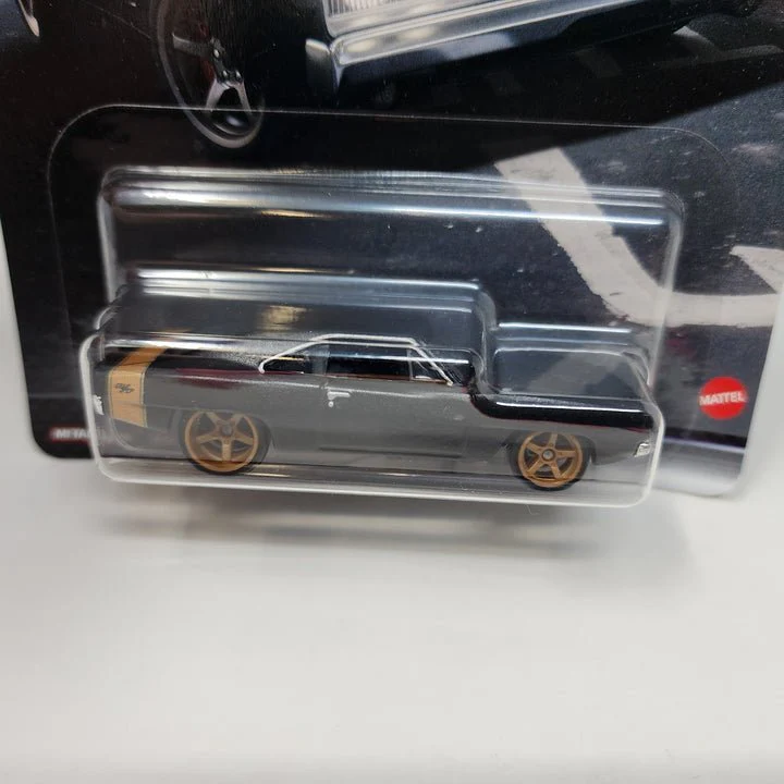 Hotwheels Dodge Charger Fast And Furious Premium Collection 1:64 Scale - Image 2