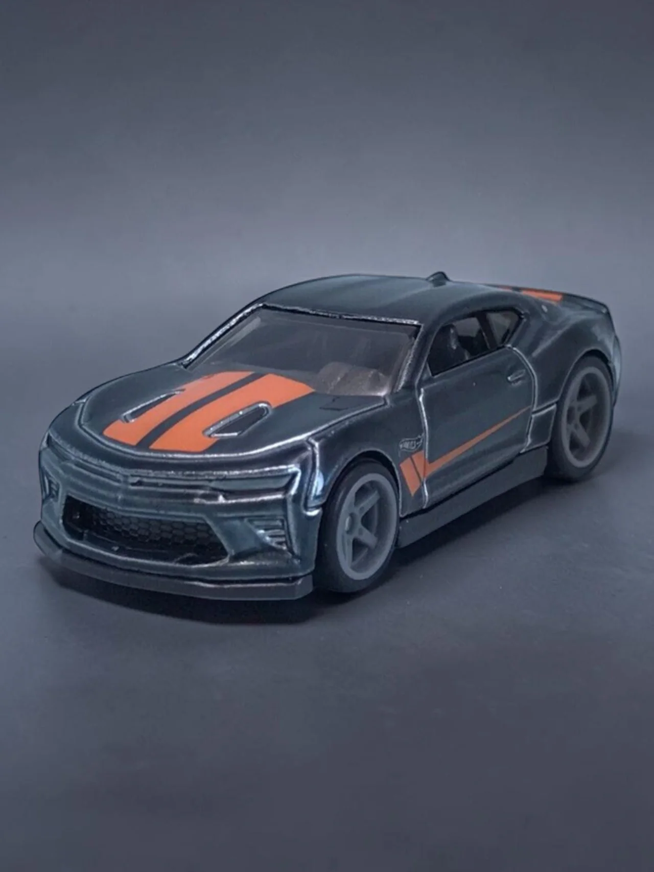 HotWheels '18 CAMARO SS' Imported Mainline 1:64 Scale Super Treasure Hunt (With protector) - Image 4