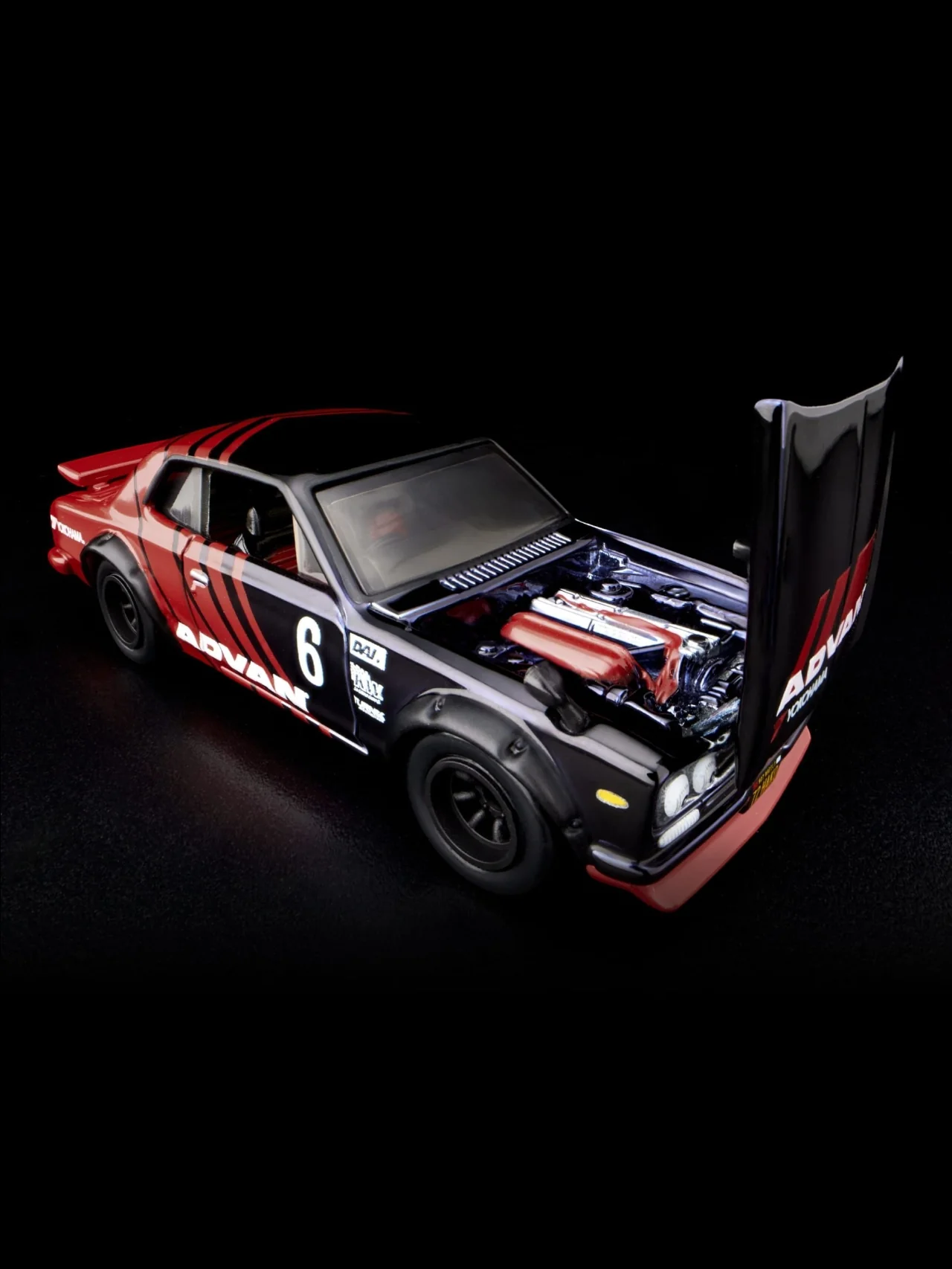 HotWheels 1972 Skyline H/T 2000GT-R RLC 1:64 Scale (With Protector) - Image 23