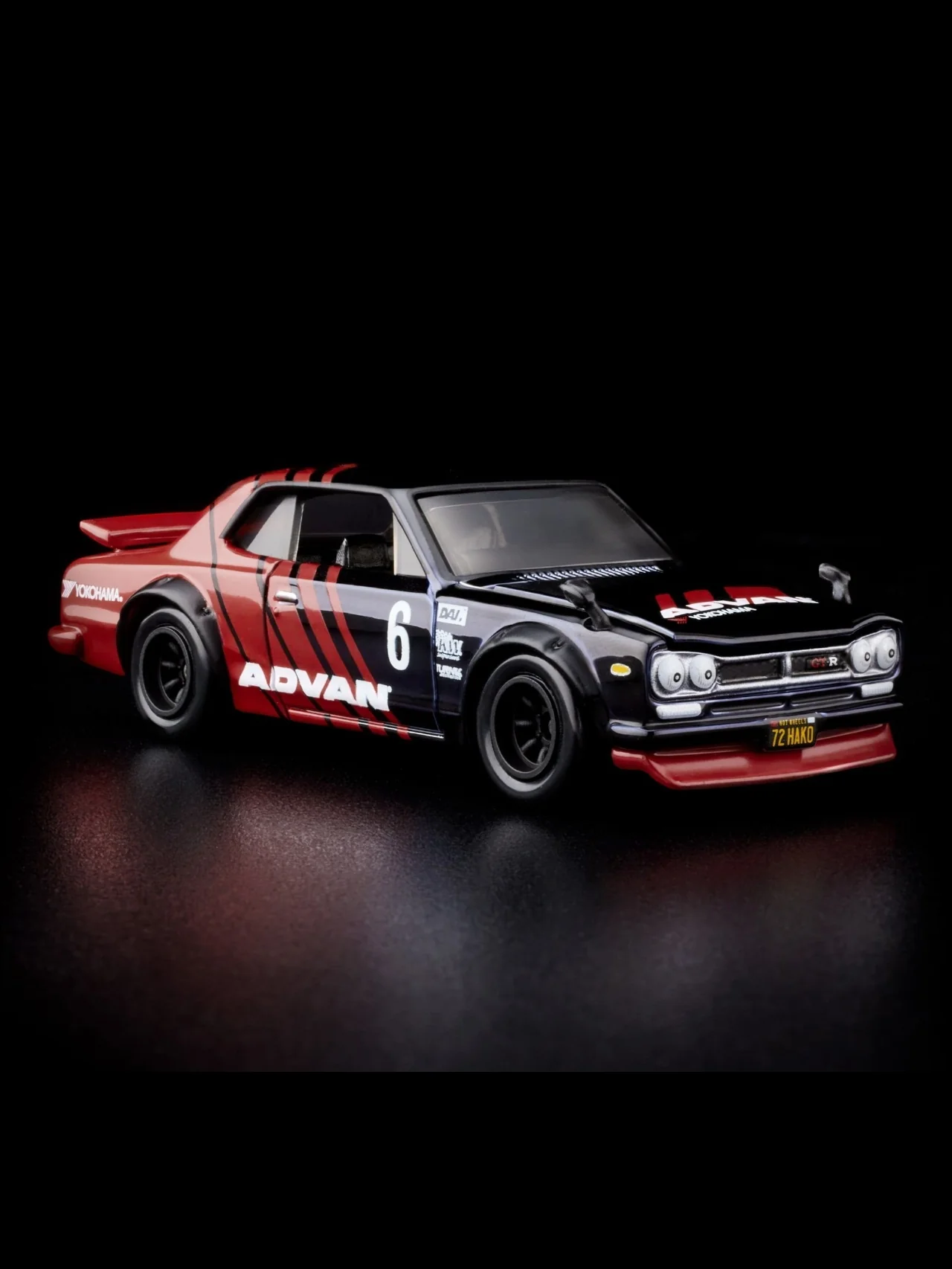 HotWheels 1972 Skyline H/T 2000GT-R RLC 1:64 Scale (With Protector) - Image 5