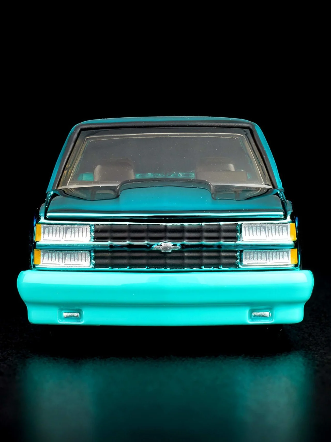 HotWheels 1990 Chevy 454 SS RLC 1:64 Scale (With Protector) - Image 13