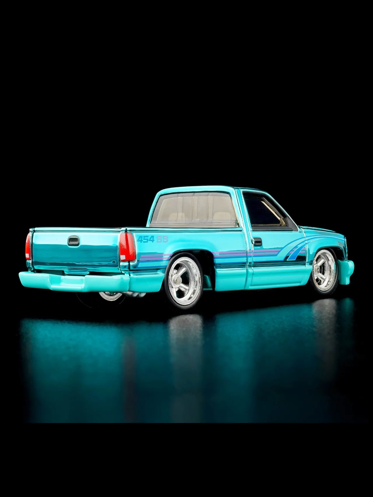 HotWheels 1990 Chevy 454 SS RLC 1:64 Scale (With Protector) - Image 7