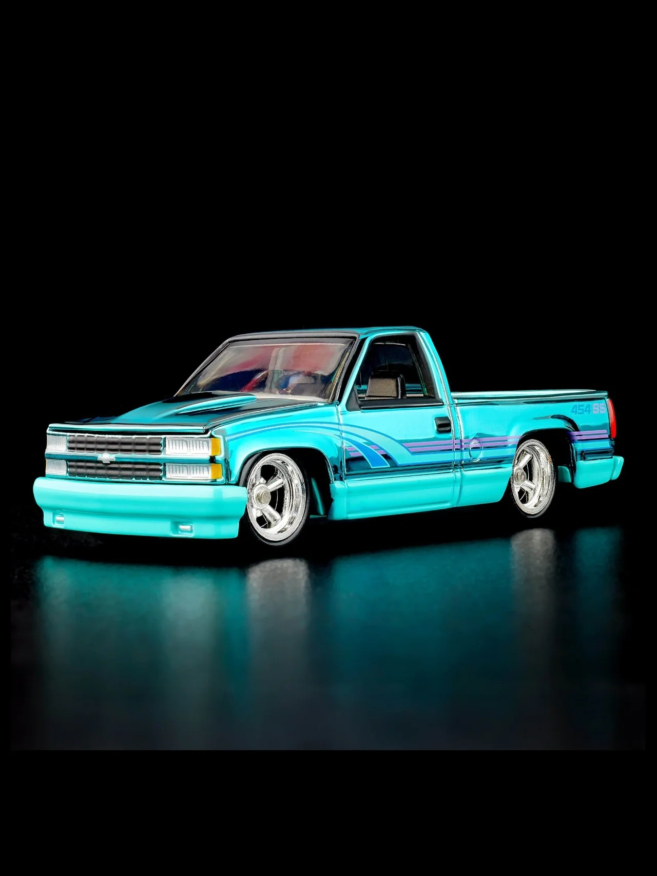 HotWheels 1990 Chevy 454 SS RLC 1:64 Scale (With Protector) - Image 8
