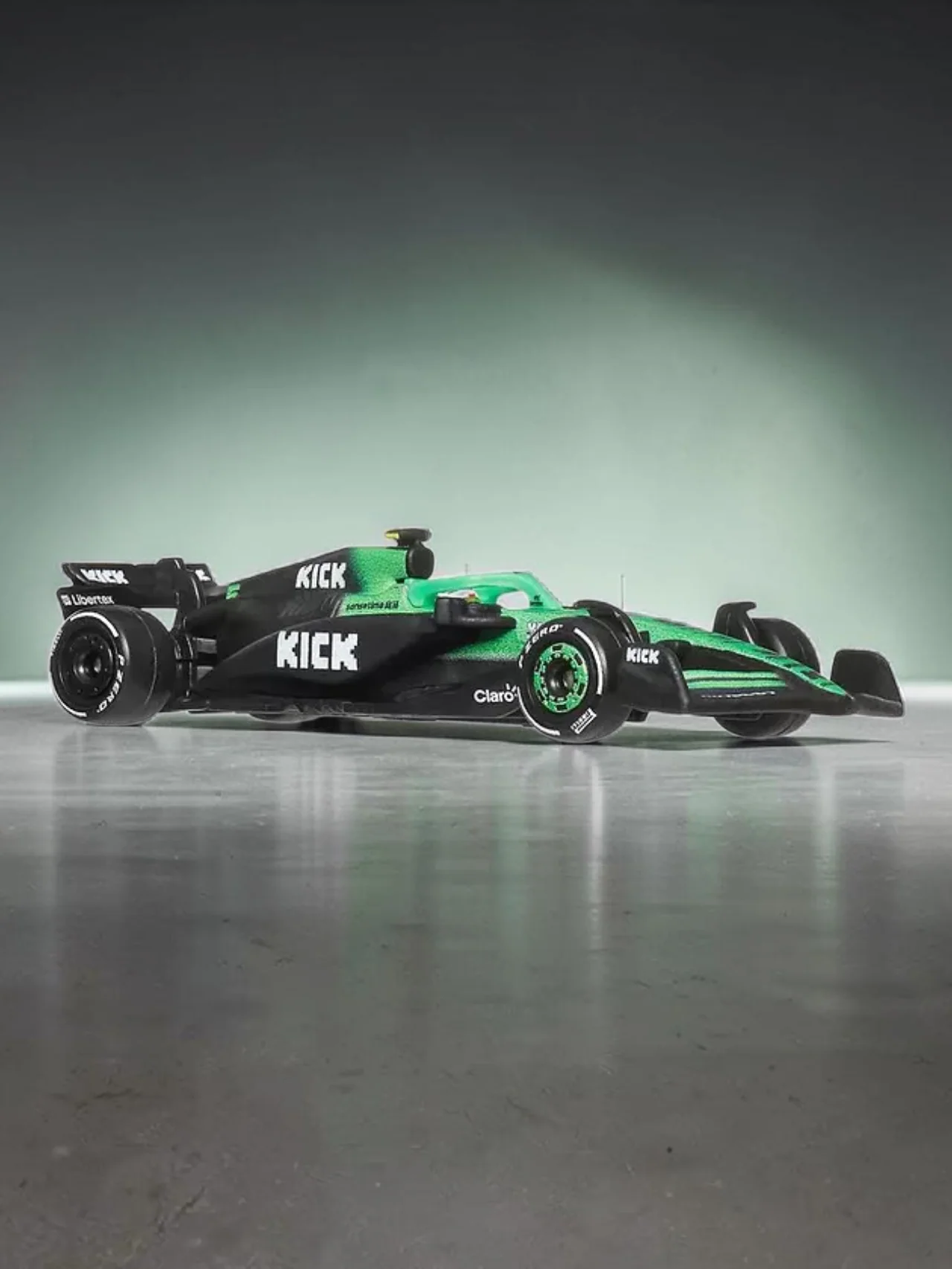 HotWheels 2025 Kick Sauber F1 Team Imported Premium 1:64 Scale No.5 - Image 3