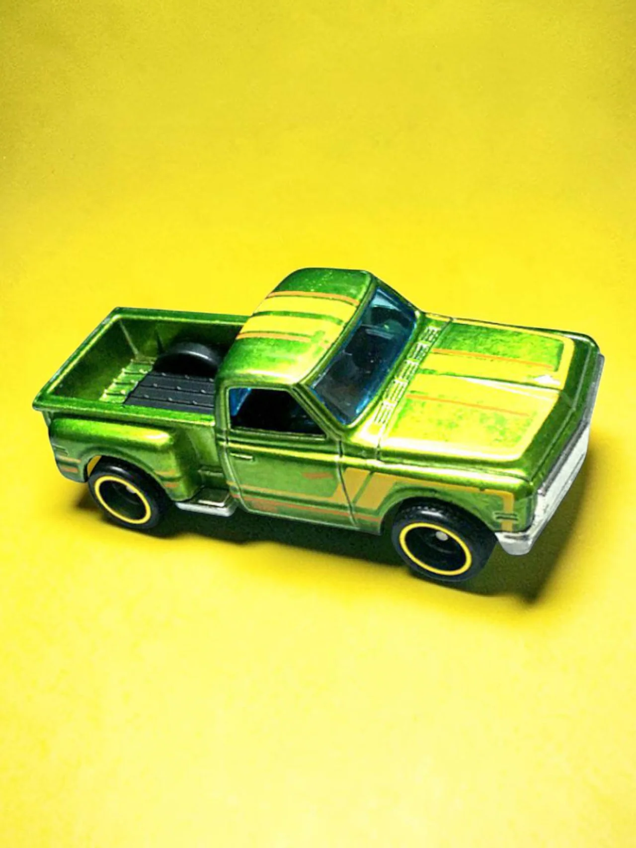 HotWheels '69 CHEVY' PICKUP Imported Mainline 1:64 Scale Super Treasure Hunt (With protector) - Image 4