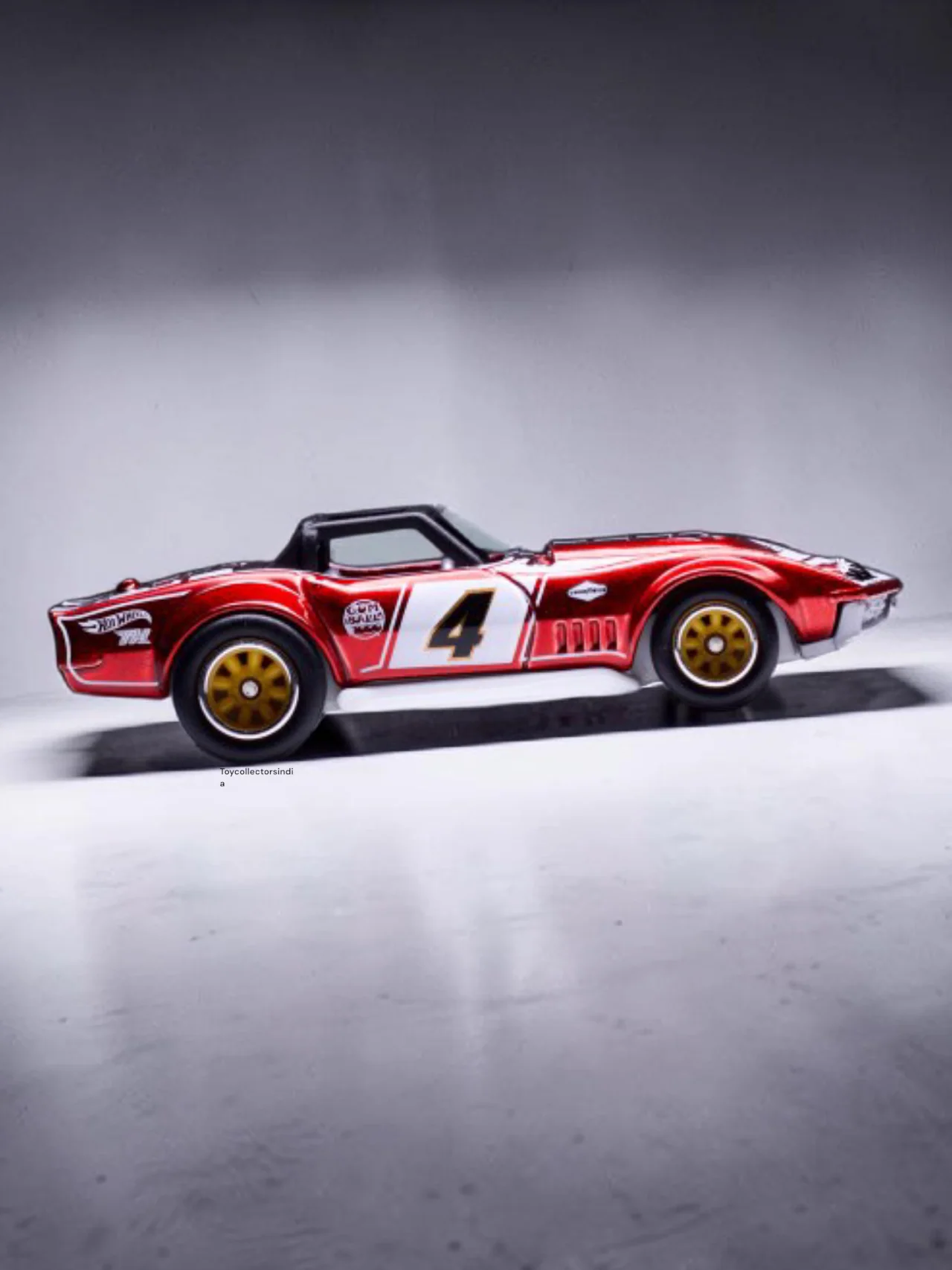 HotWheels '69 Corvette Racer ( Super Treasure Hunt  ) Imported 1:64 Scale - Image 2