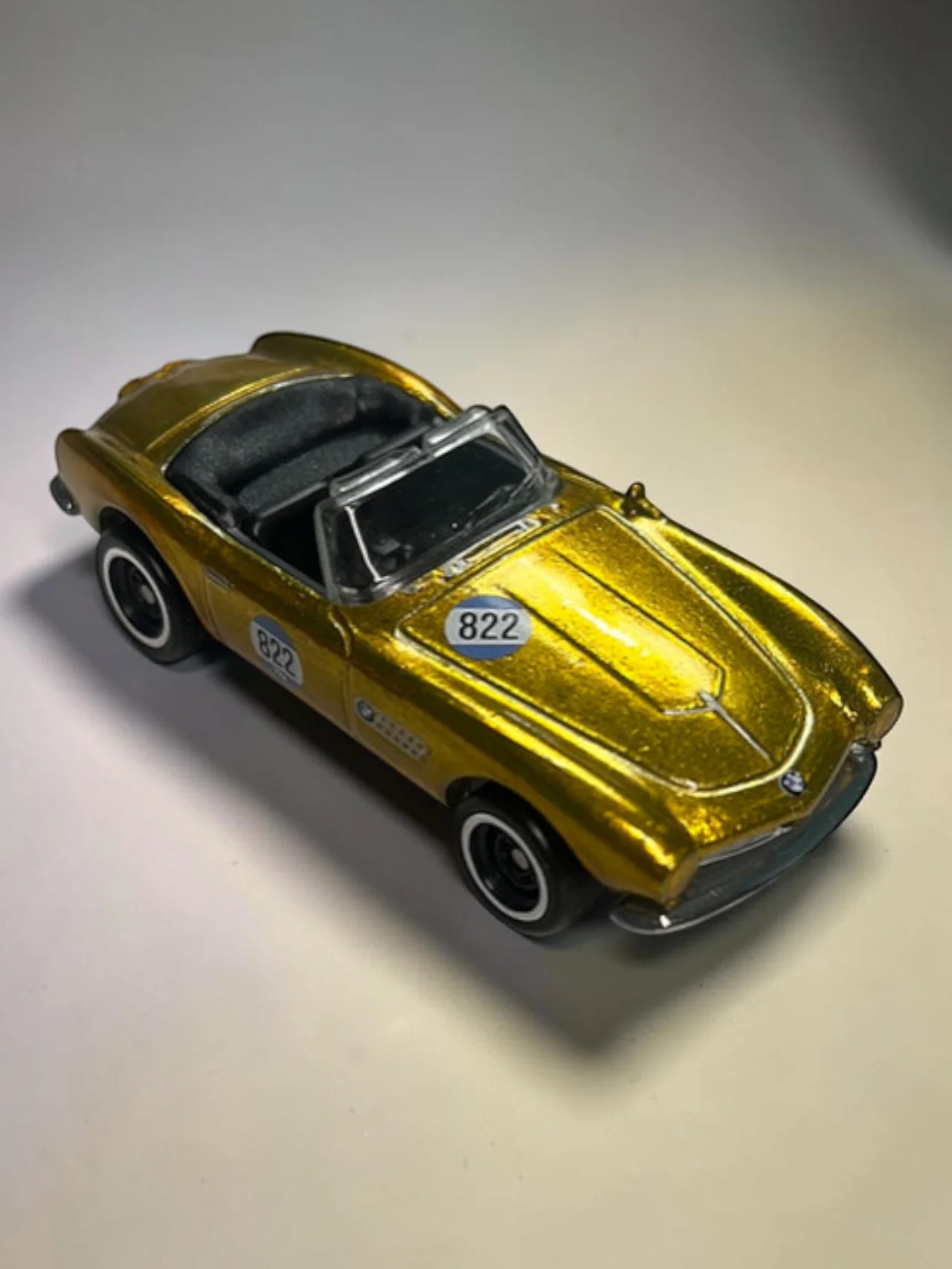 HotWheels 'BMW 507' Imported Mainline 1:64 Scale Super Treasure Hunt (With protector) rlc - Image 6